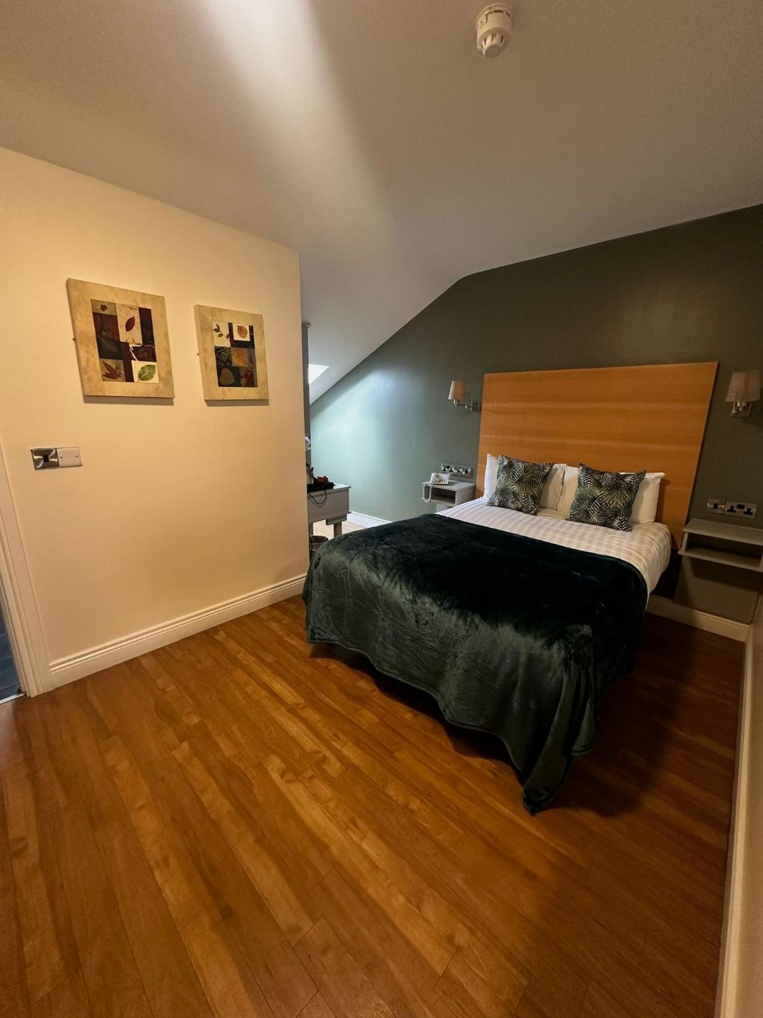 The Coach House Hotel Oranmore Eksteriør bilde