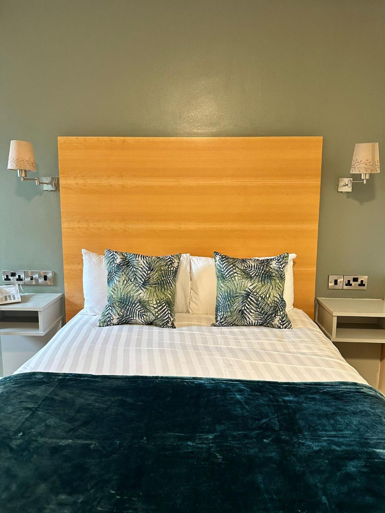 The Coach House Hotel Oranmore Eksteriør bilde